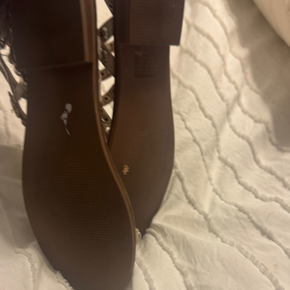 Steve Madden Silver Studded Tan Sandals - Picture 5 of 5